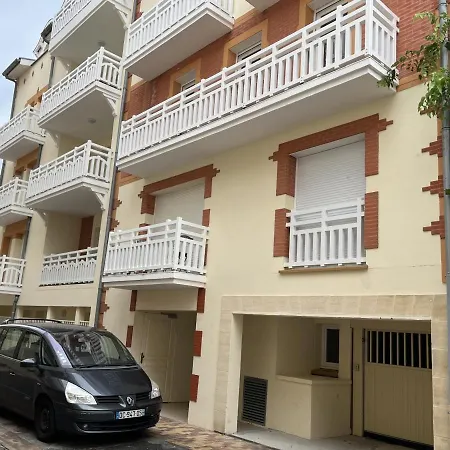 Superbe T3 De 66 M² Centre Avec Parking Et Balcon A 200m De La Apartment